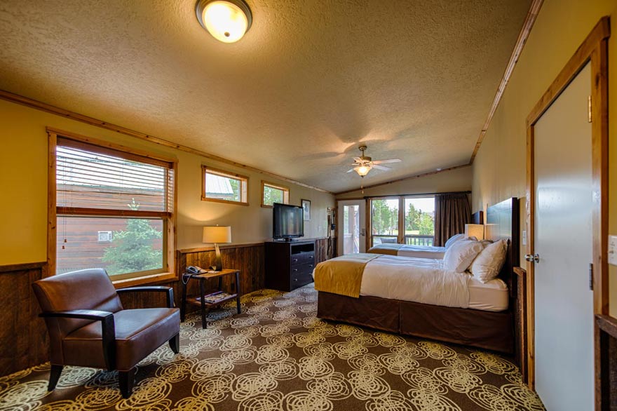 All Montana cabins share a wall, so you can request 2 connecting rooms for large parties