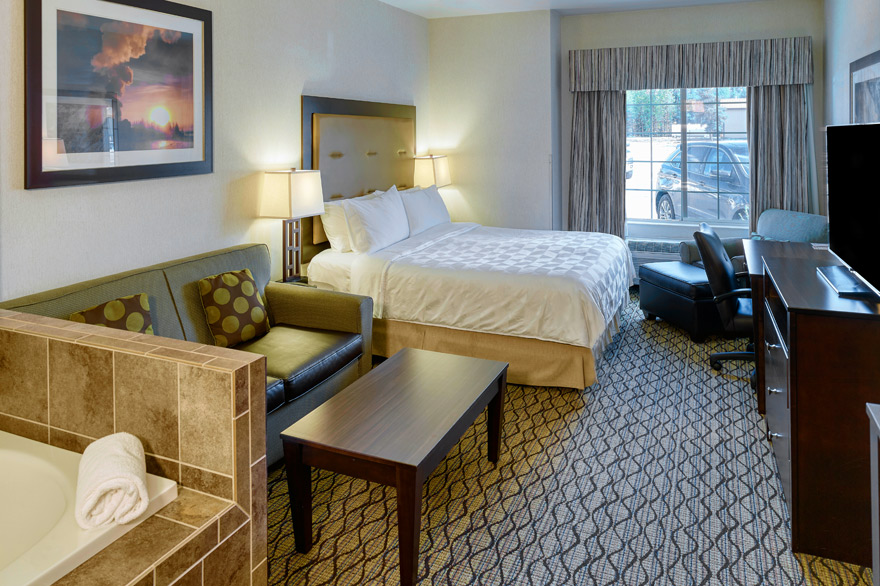 King Spa room at Holiday Inn West Yellowstone