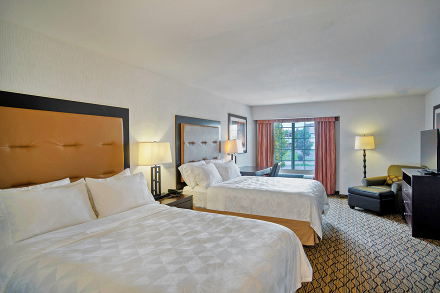 Traditional double queen room at Holiday Inn West Yellowstone