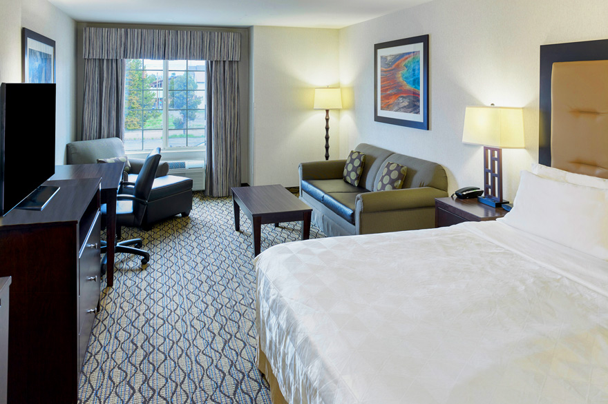 Traditional king room at Holiday Inn West Yellowstone