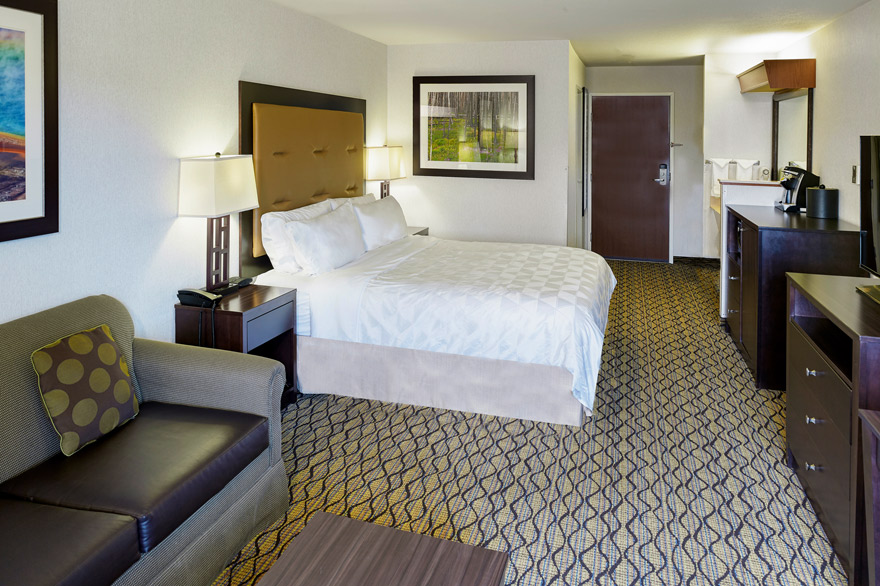 Traditional king room at Holiday Inn West Yellowstone