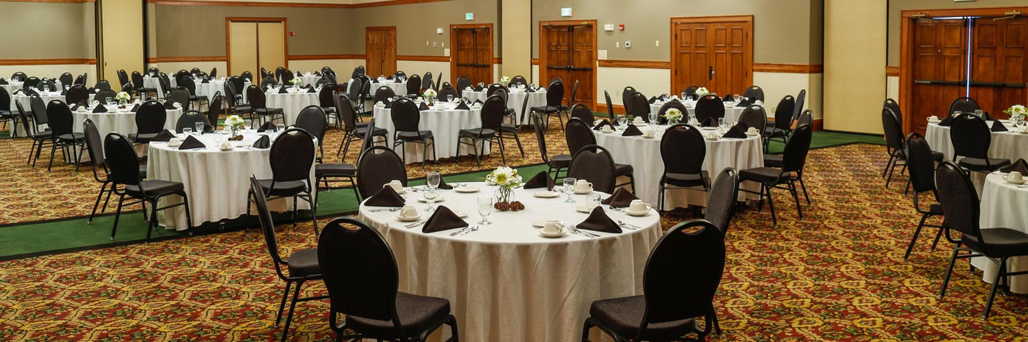 Yellowstone banquet rooms with dinner tables and chairs
